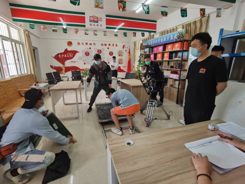 追星女孩心理学分析报告：滨海县广告片拍摄公司揭秘饭圈应援式传播逻辑